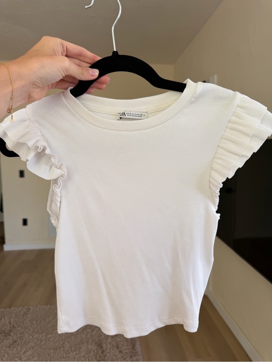 Zara Tops - Zara White Ribbed Ruffle Sleeve Tee